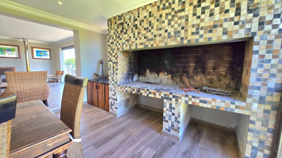 4 Bedroom Property for Sale in Kleinbaai Western Cape